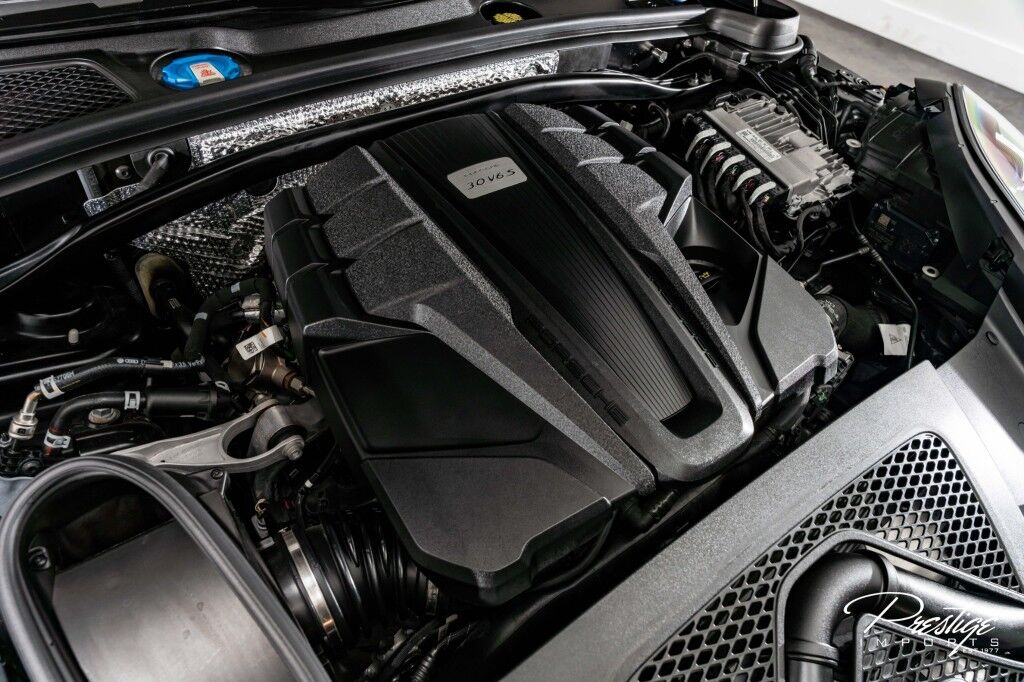 2021 Porsche Macan S North Miami Beach FL