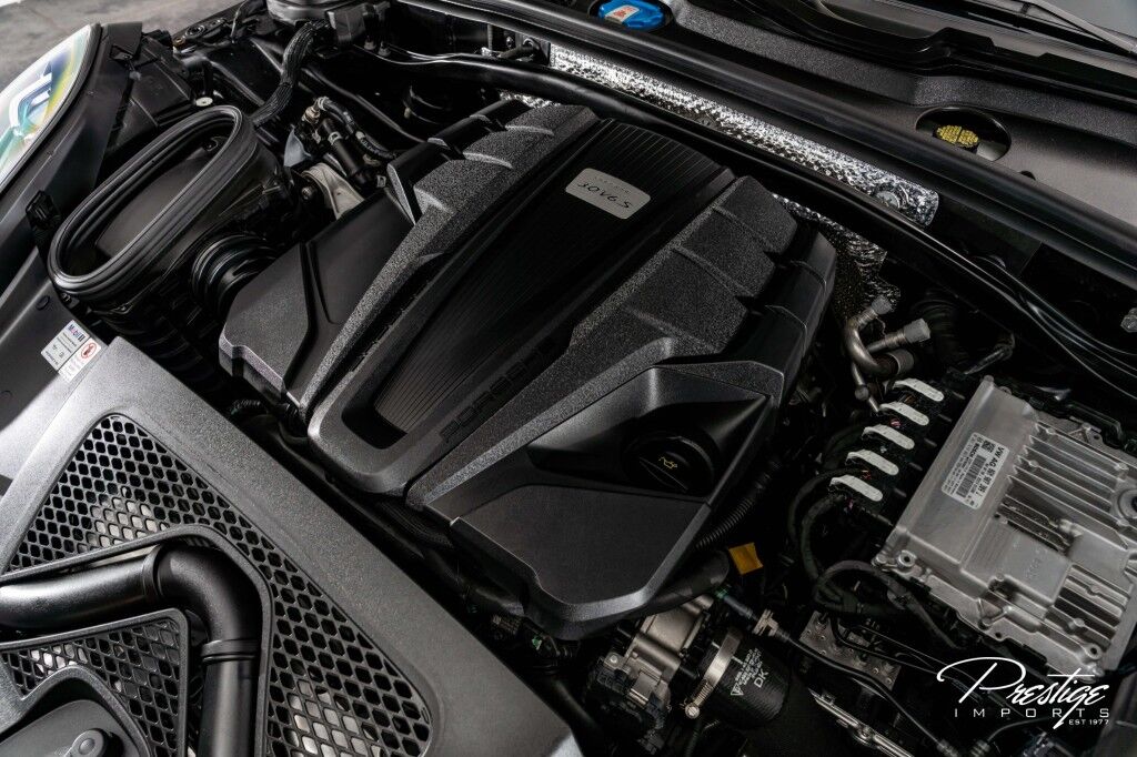 2021 Porsche Macan S North Miami Beach FL