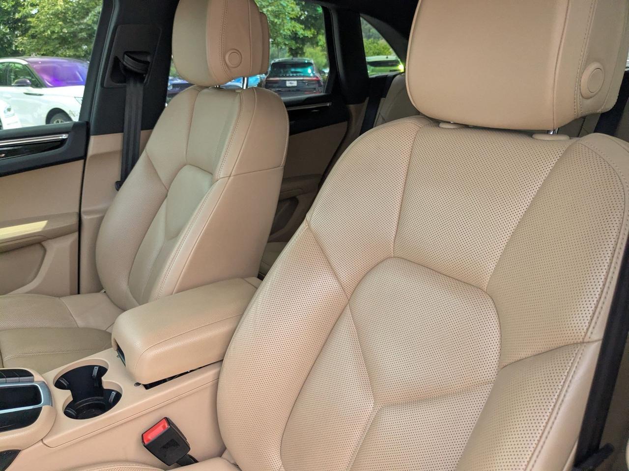 2021 Porsche Macan S