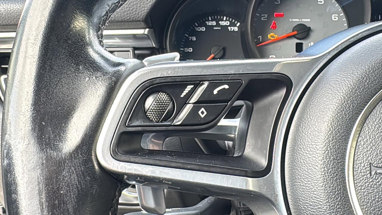 2021 Porsche Macan S  Selma TX