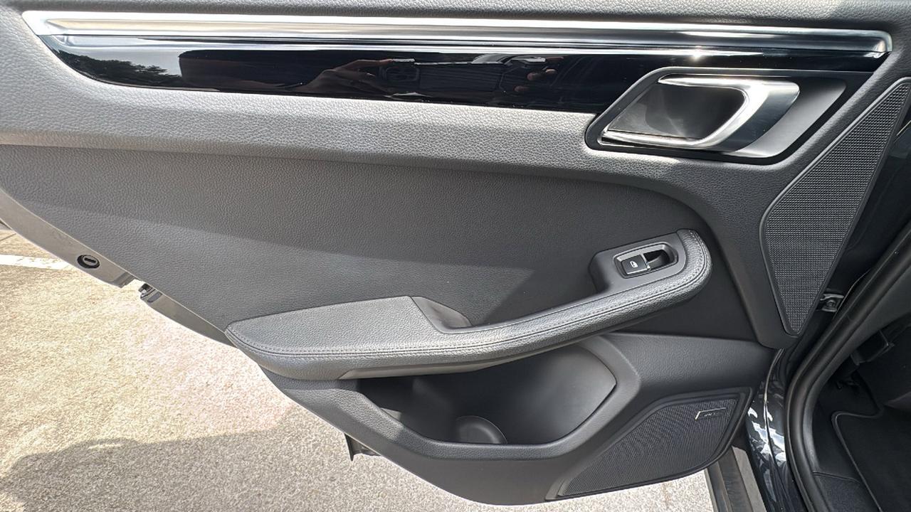 2021 Porsche Macan S  Selma TX