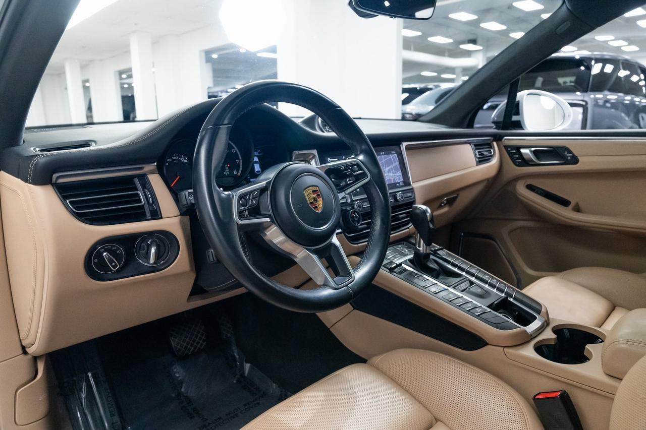 2021 Porsche Macan Turbo 1 Owner PASM Vented Leather Seat Trim Portland OR