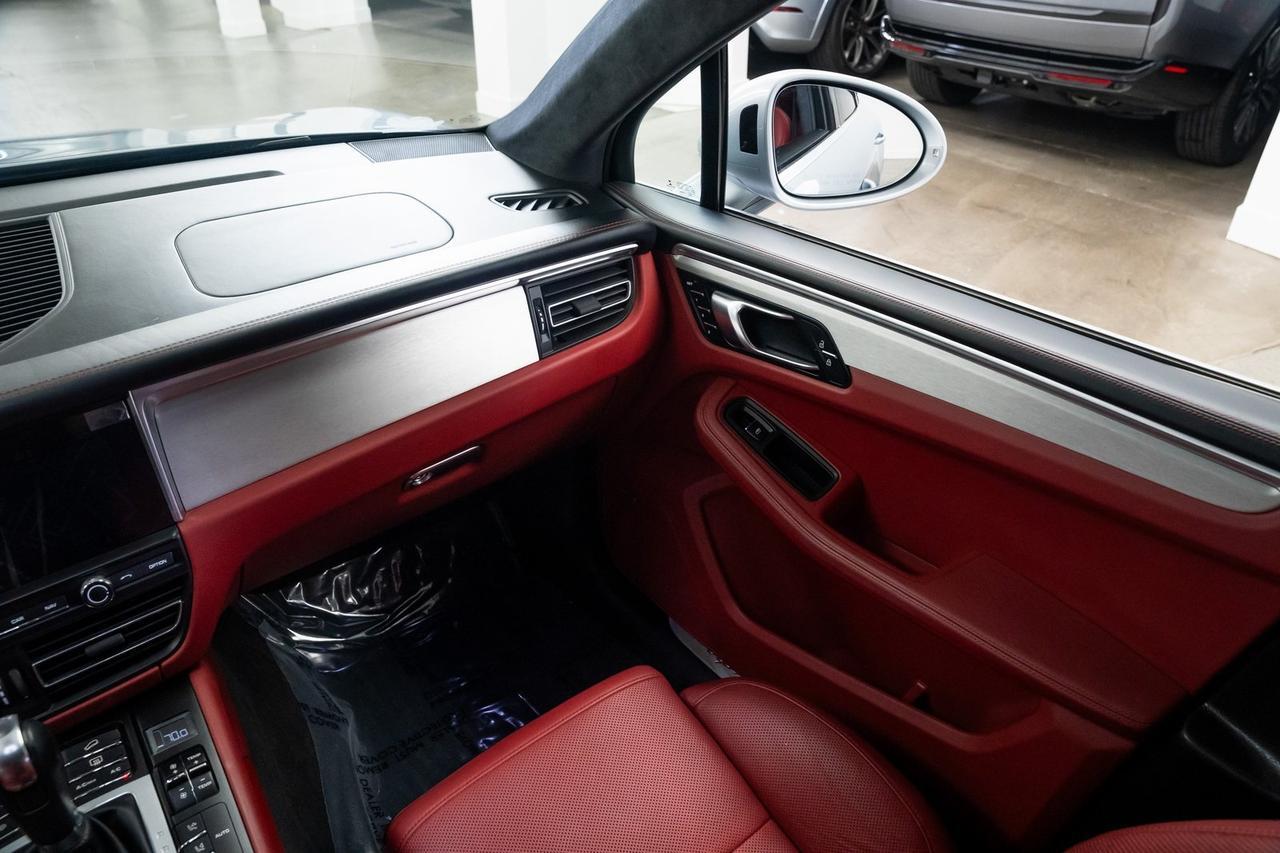 2021 Porsche Macan Turbo 1 Owner Vented Seats Premium Package Portland OR