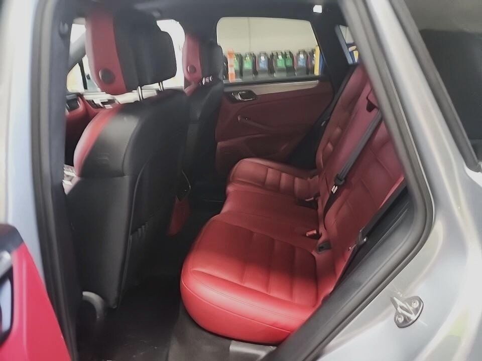 2021 Porsche Macan Turbo 18-Way Ventilated Seats Dynamic Lights Portland OR