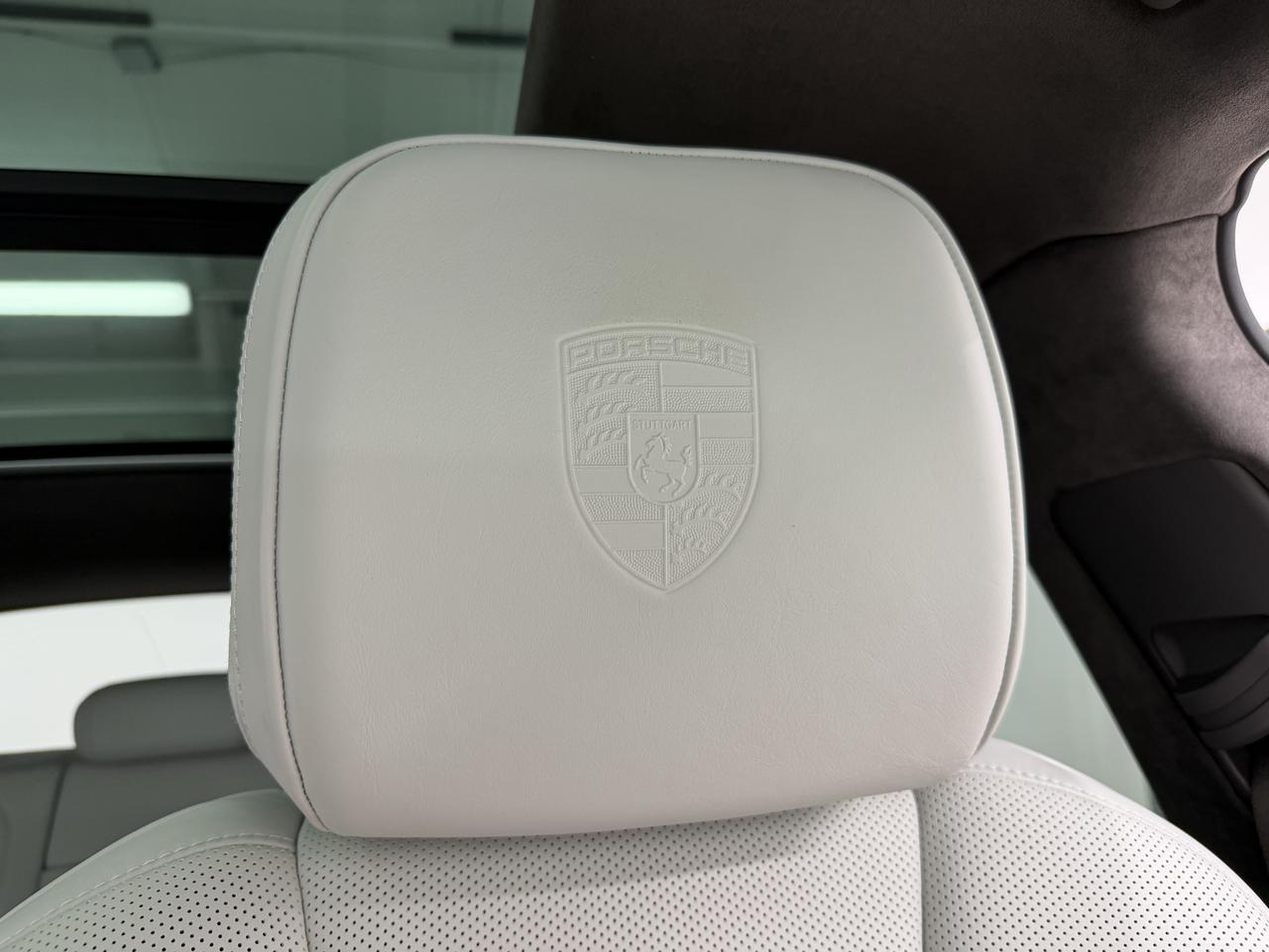 2021 Porsche Macan Turbo Newark DE