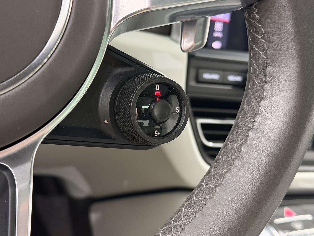 2021 Porsche Macan Turbo Newark DE