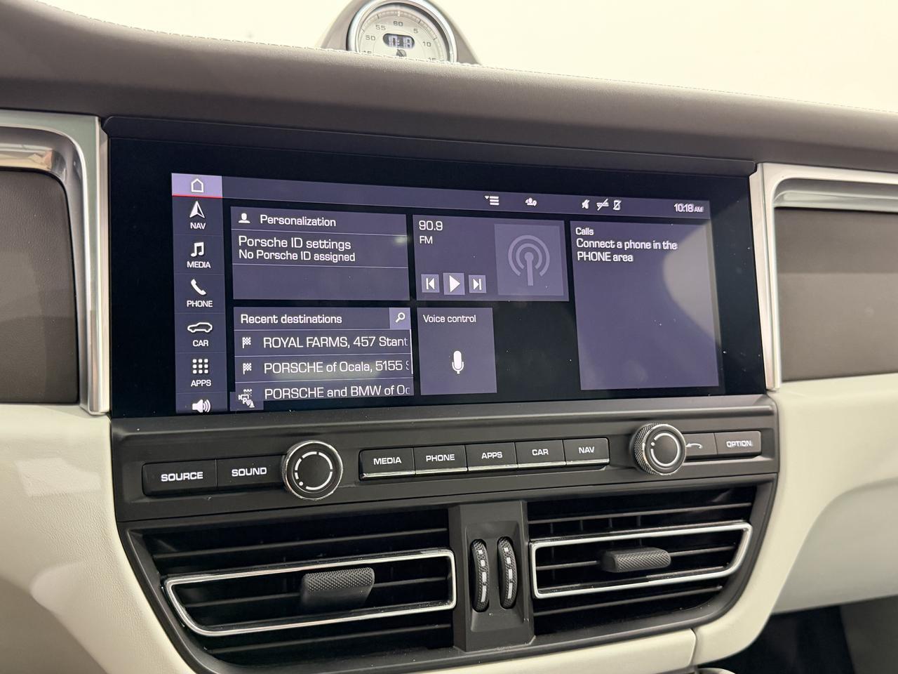 2021 Porsche Macan Turbo Newark DE