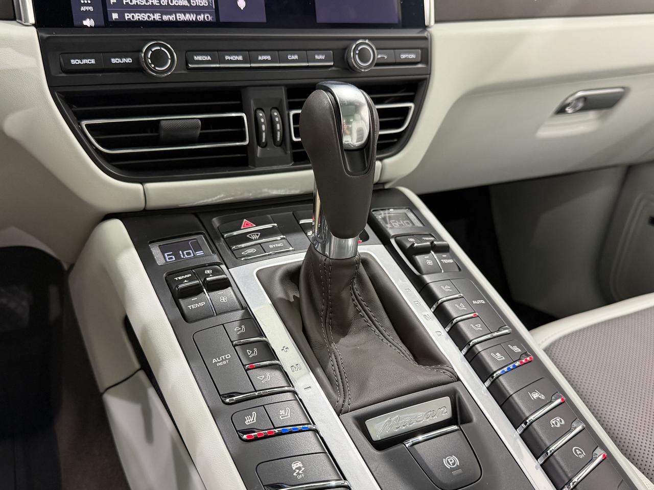 2021 Porsche Macan Turbo Newark DE