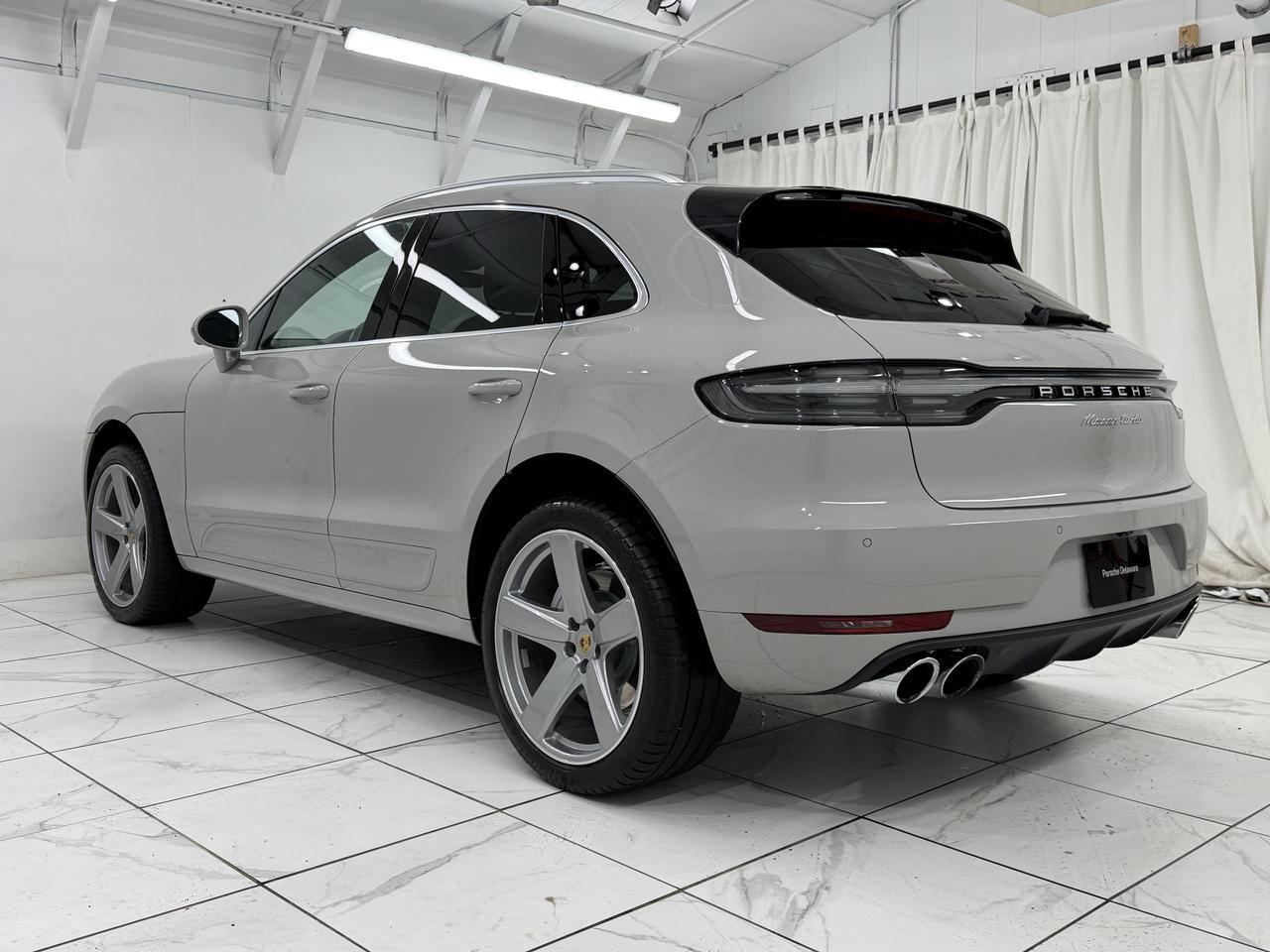 2021 Porsche Macan Turbo Newark DE