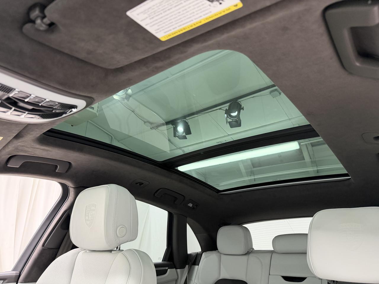 2021 Porsche Macan Turbo Newark DE