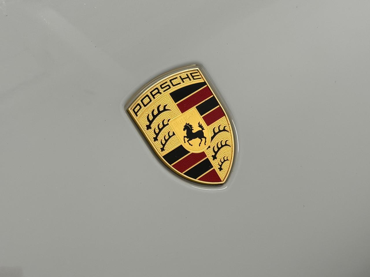 2021 Porsche Macan Turbo Newark DE