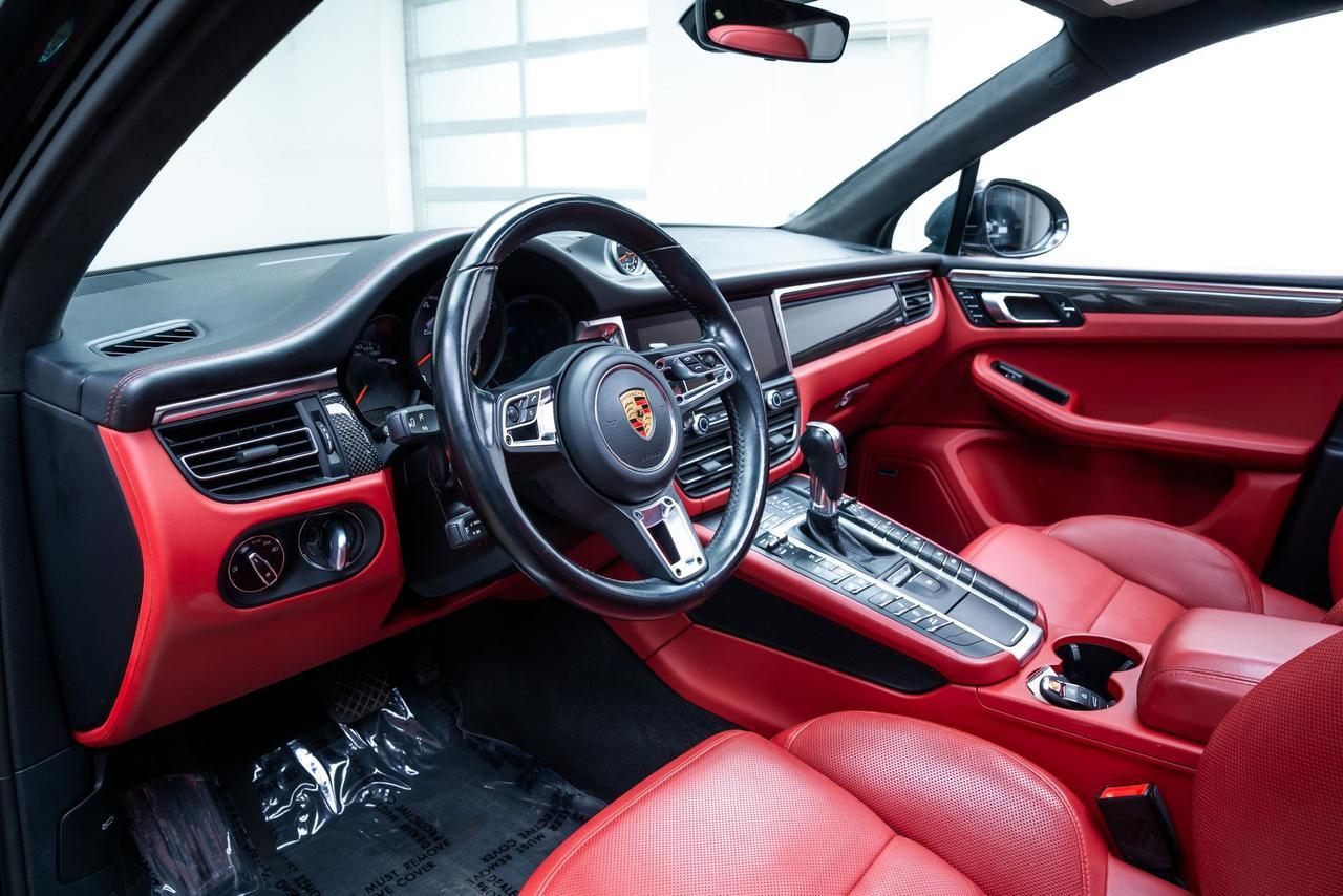 2021 Porsche Macan Turbo Ventilated Seats Carbon Fiber Interior Trim Portland OR