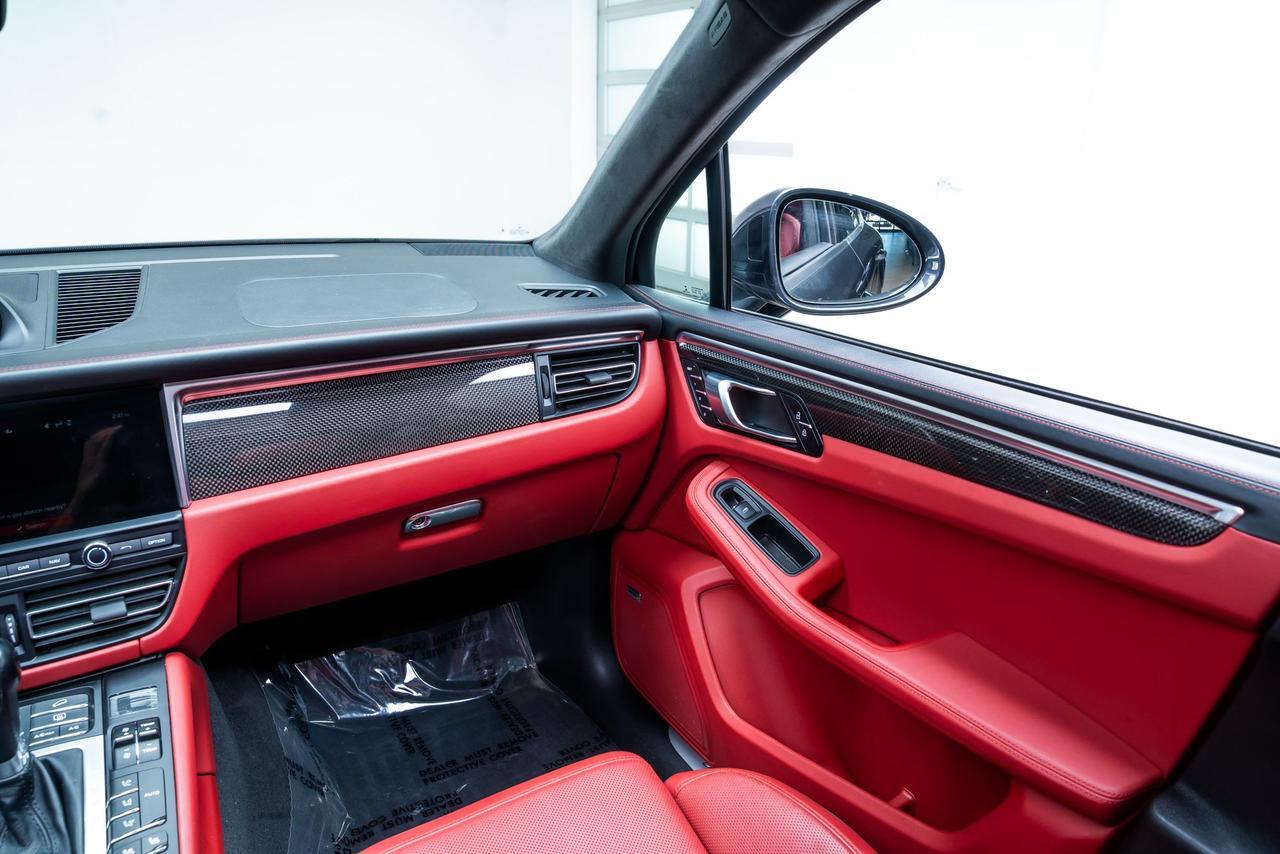 2021 Porsche Macan Turbo Ventilated Seats Carbon Fiber Interior Trim Portland OR