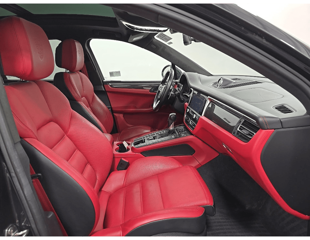 2021 Porsche Macan Turbo Ventilated Seats Carbon Fiber Interior Trim Portland OR