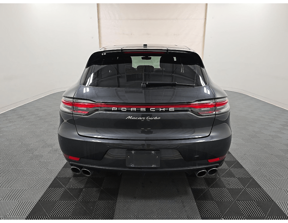 2021 Porsche Macan Turbo Ventilated Seats Carbon Fiber Interior Trim Portland OR