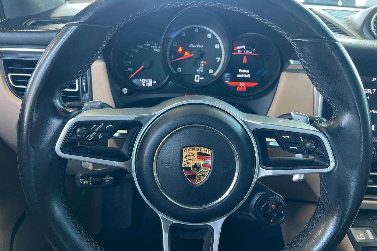 2021 Porsche Macan Turbo Ontario OR