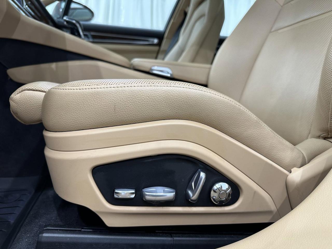 2021 Porsche Panamera 4 E-Hybrid Newark DE