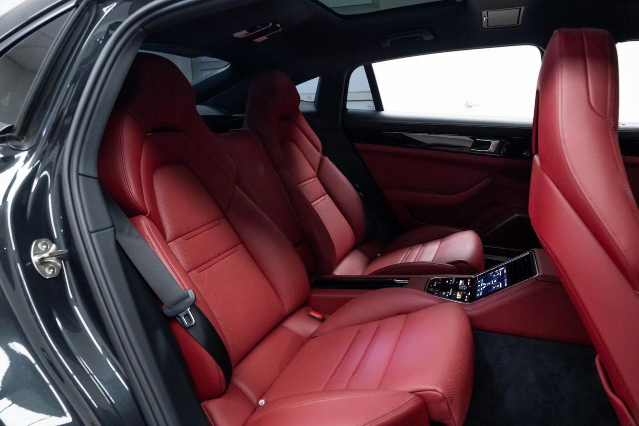 2021 Porsche Panamera 4 Executive Soft Close Doors Matrix Design Headlights Portland OR