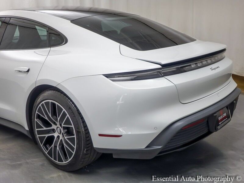2021 Porsche Taycan Willowbrook IL