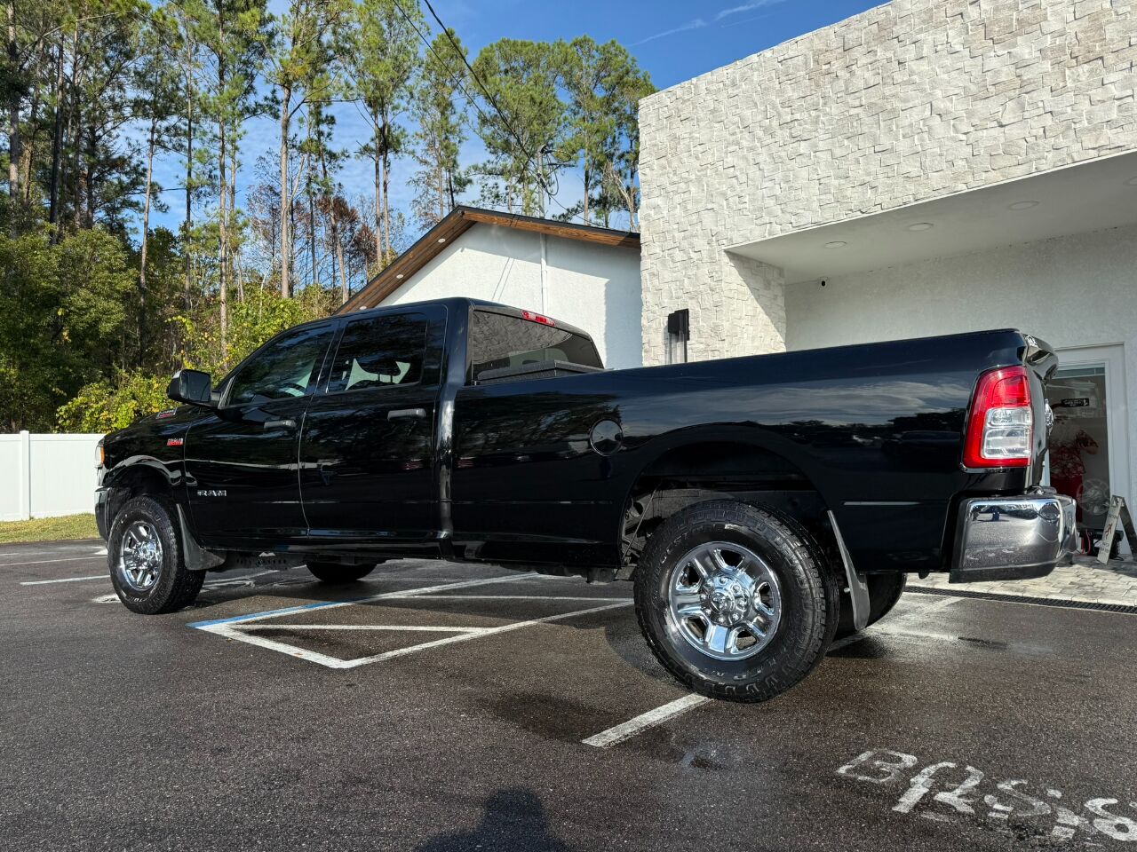 2021 RAM 2500 Tradesman 4x4 Crew Cab 8&apos; Box