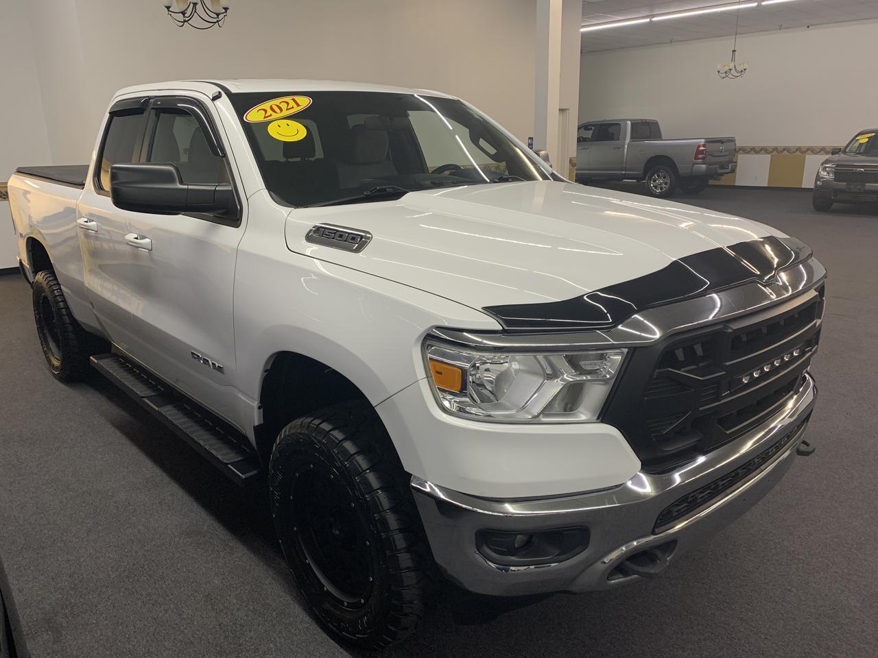 2021 Ram 1500 4WD Lone Star Quad Cab 6&apos;4&quot; Box Benwood WV