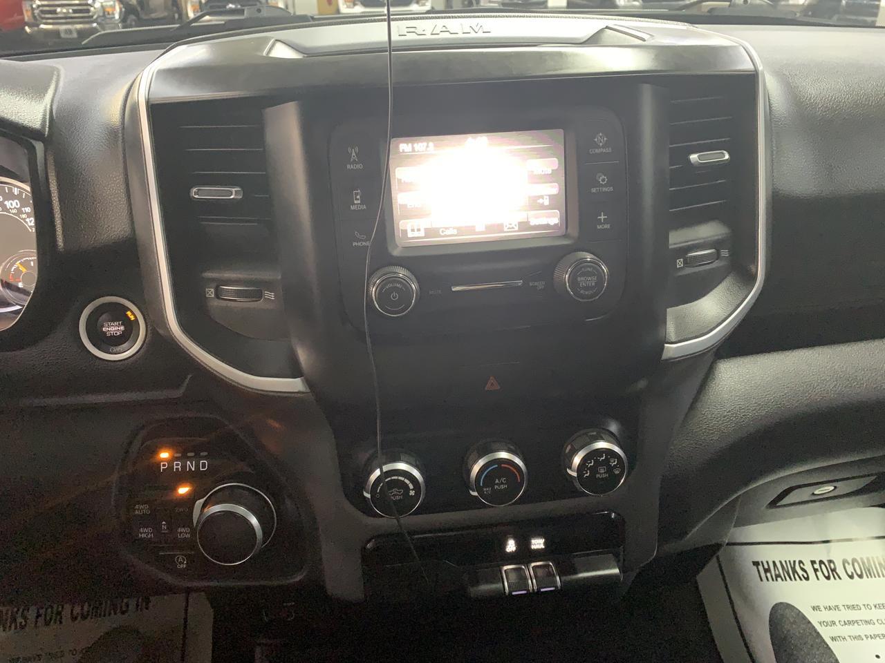 2021 Ram 1500 4WD Lone Star Quad Cab 6&apos;4&quot; Box Benwood WV