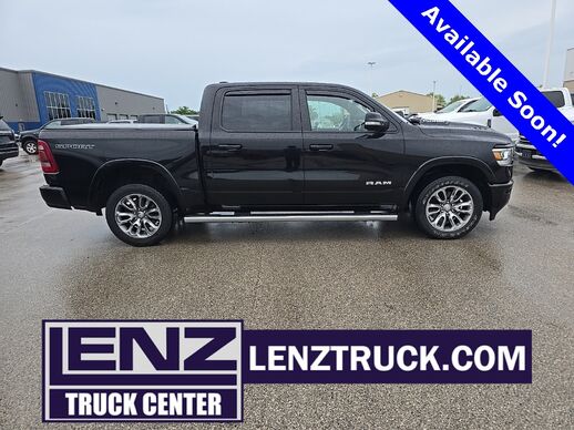 2021_Ram_1500_4x4 Crew Cab Laramie_ Fond du Lac WI
