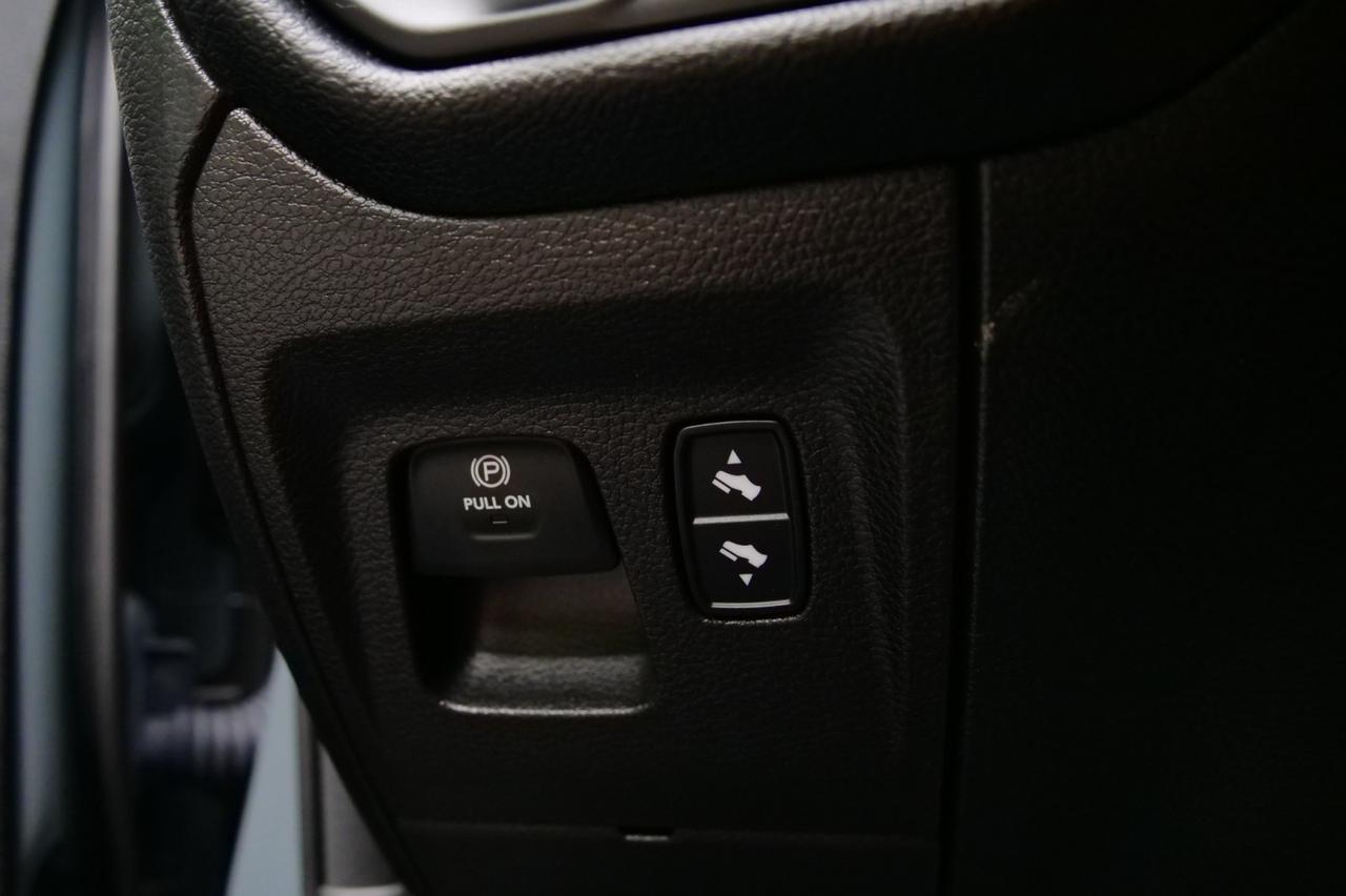 2021 Ram 1500 Big Horn 4X4 / Built-To-Serve Edition / Level 2 Equipment! Lincolnton NC