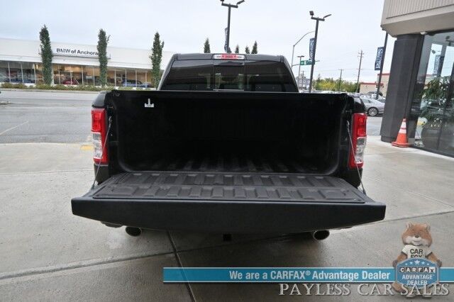 2021 Ram 1500 Big Horn / 4X4 / Crew Cab / 5.7L V8 HEMI / Sport Appearance Pkg / Heated Cloth Seats & Steering Wheel / Auto Start / Lane Departure & Collision Alert / Apple CarPlay & Android Auto / Tonneau Cover / Tow Pkg / 1-Owner Anchorage AK