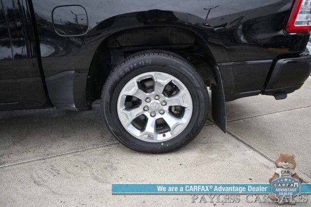 2021 Ram 1500 Big Horn / 4X4 / Crew Cab / 5.7L V8 HEMI / Sport Appearance Pkg / Heated Cloth Seats & Steering Wheel / Auto Start / Lane Departure & Collision Alert / Apple CarPlay & Android Auto / Tonneau Cover / Tow Pkg / 1-Owner Anchorage AK