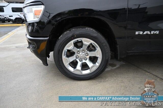 2021 Ram 1500 Big Horn / 4X4 / Crew Cab / 5.7L V8 HEMI / Sport Appearance Pkg / Heated Cloth Seats & Steering Wheel / Auto Start / Lane Departure & Collision Alert / Apple CarPlay & Android Auto / Tonneau Cover / Tow Pkg / 1-Owner Anchorage AK