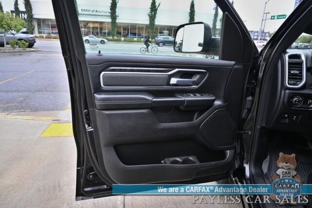 2021 Ram 1500 Big Horn / 4X4 / Crew Cab / 5.7L V8 HEMI / Sport Appearance Pkg / Heated Cloth Seats & Steering Wheel / Auto Start / Lane Departure & Collision Alert / Apple CarPlay & Android Auto / Tonneau Cover / Tow Pkg / 1-Owner Anchorage AK