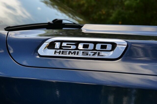 2021 Ram 1500 Big Horn 4X4 / Level 2 Equipment / 5.7L V8! High Point NC