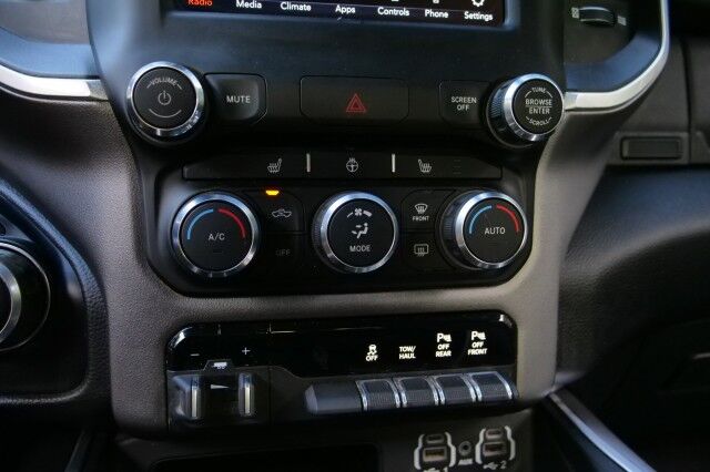 2021 Ram 1500 Big Horn 4X4 / Level 2 Equipment / 5.7L V8! High Point NC