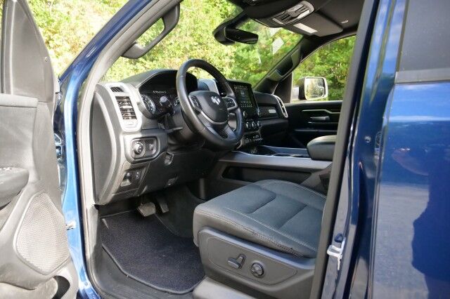 2021 Ram 1500 Big Horn 4X4 / Level 2 Equipment / 5.7L V8! High Point NC