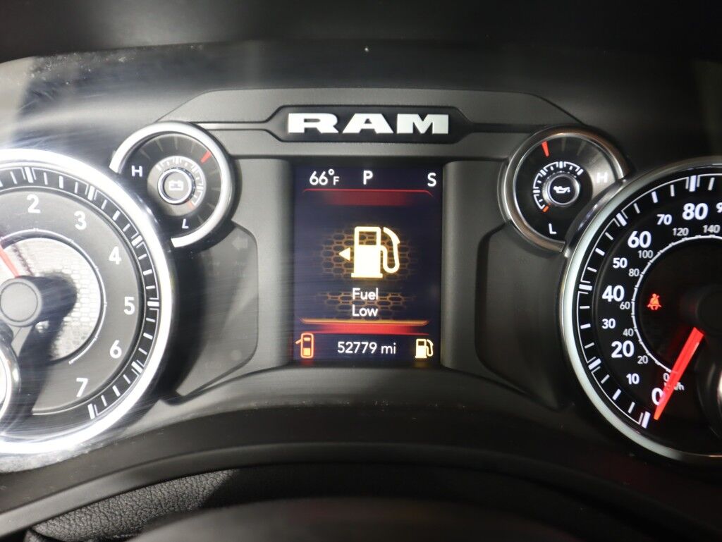 2021 Ram 1500 Big Horn 4x4 Quad Cab Hemi w/Bucket Seats Maumee OH