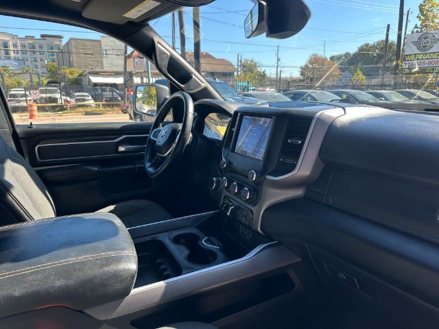 2021 Ram 1500 Big Horn Crew Cab 4x2 5&apos;7 Box Houston TX