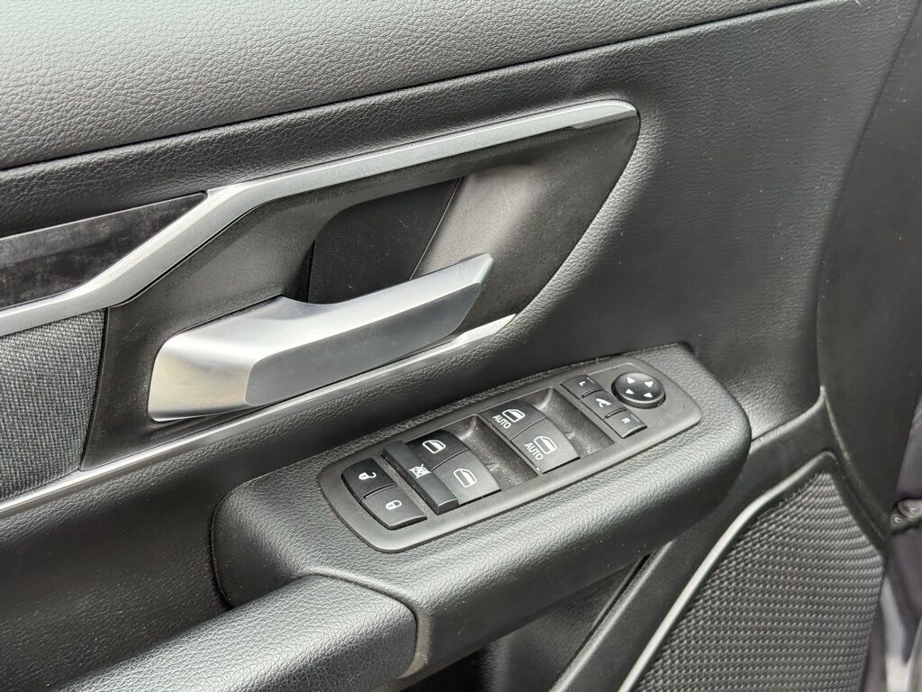 2021 Ram 1500 Big Horn/Lone Star Crestwood KY