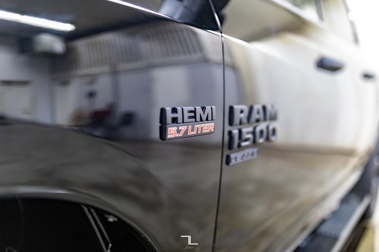 2021 Ram 1500 Classic 4x4 Crew Cab Express BCam Red Deer AB