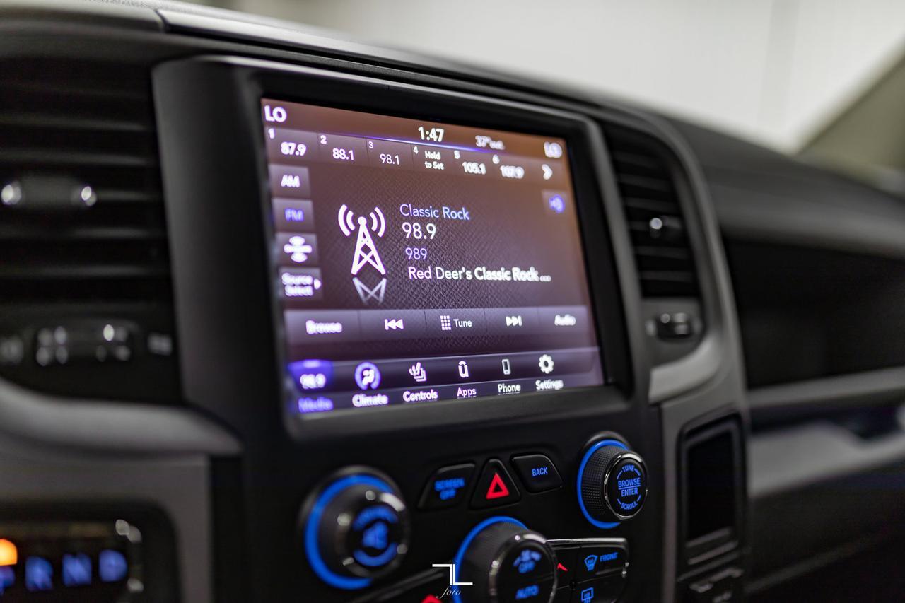 2021 Ram 1500 Classic 4x4 Crew Cab Express BCam Red Deer AB