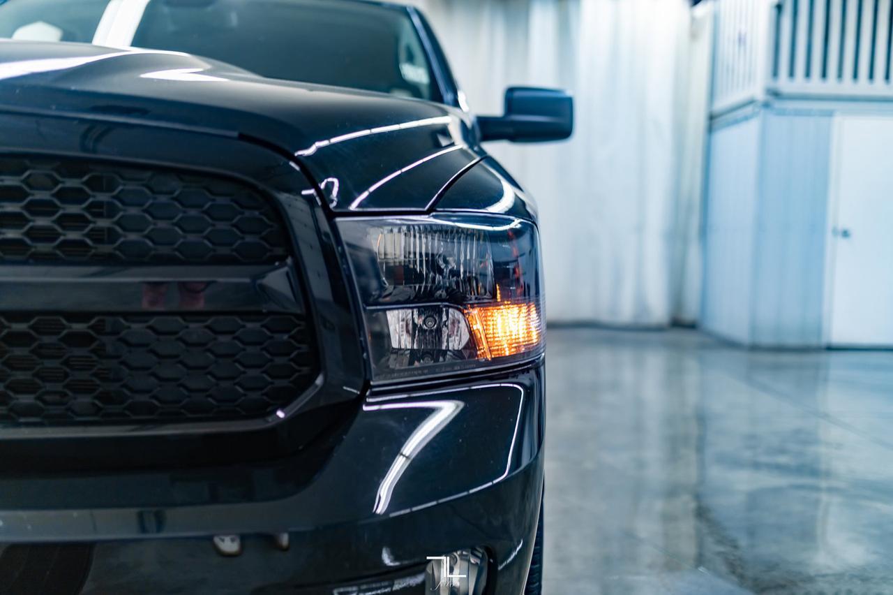 2021 Ram 1500 Classic 4x4 Crew Cab Express BCam Red Deer AB