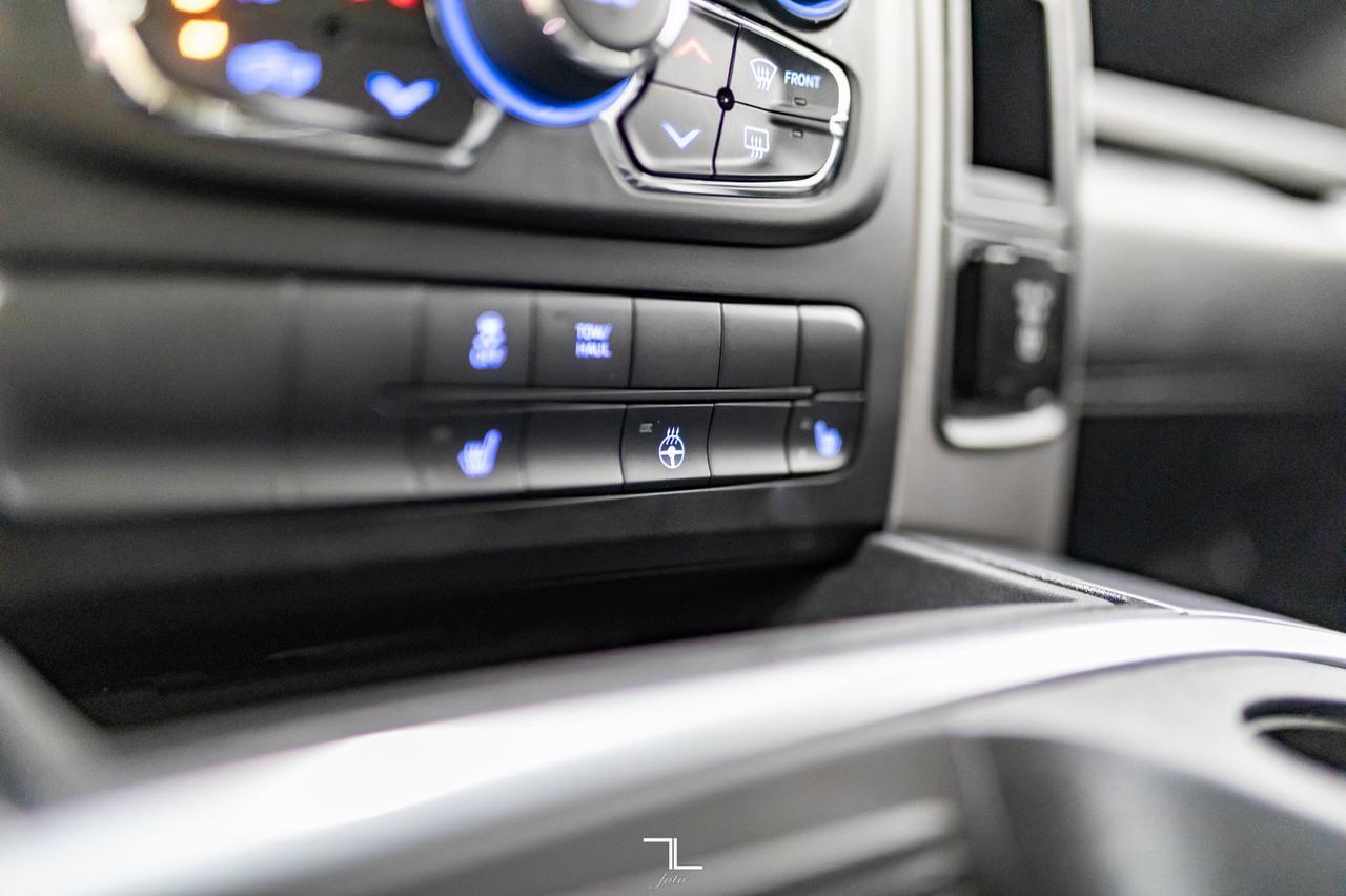 2021 Ram 1500 Classic 4x4 Crew Cab Express BCam Red Deer AB