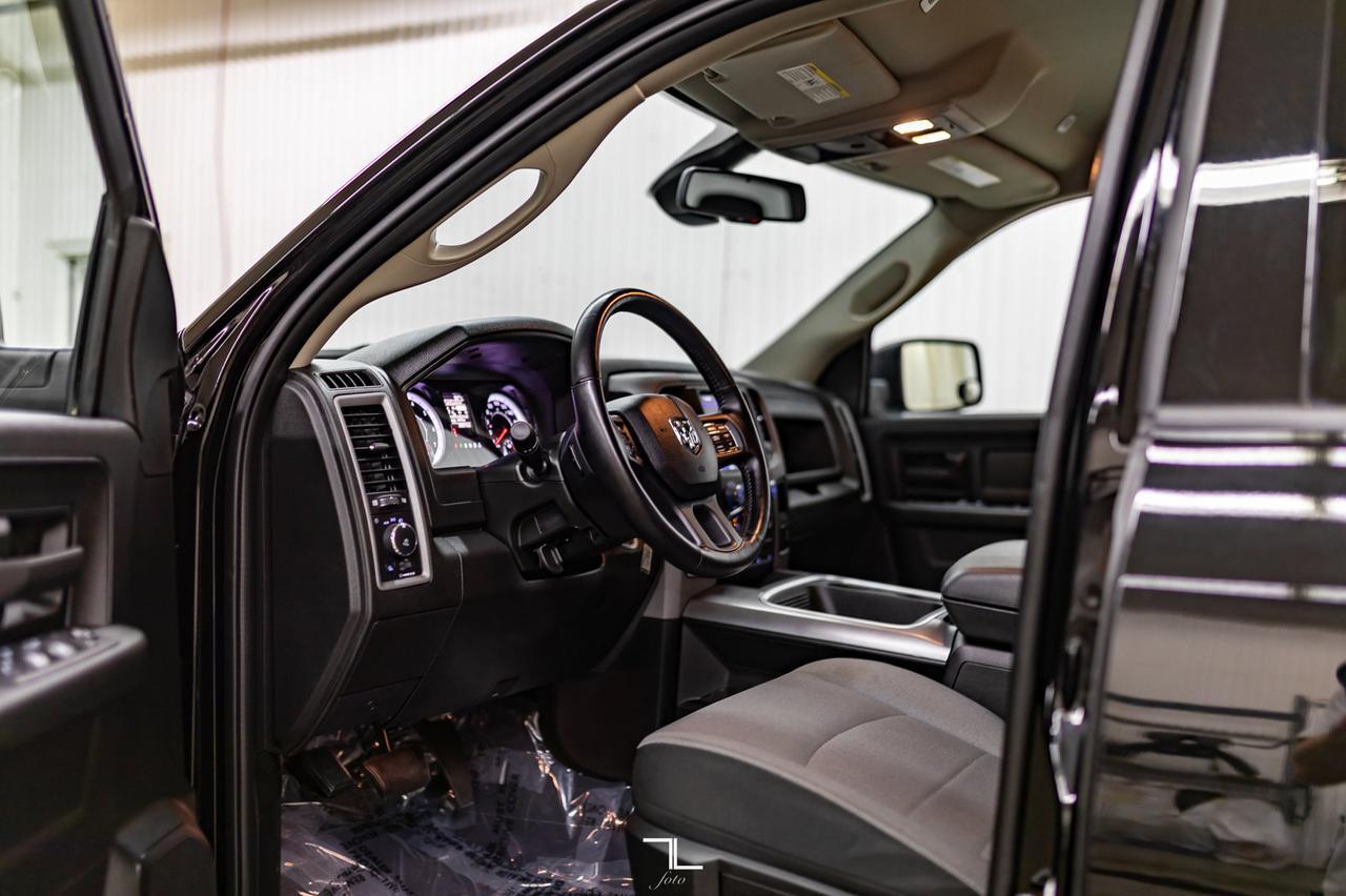 2021 Ram 1500 Classic 4x4 Crew Cab Express BCam Red Deer AB