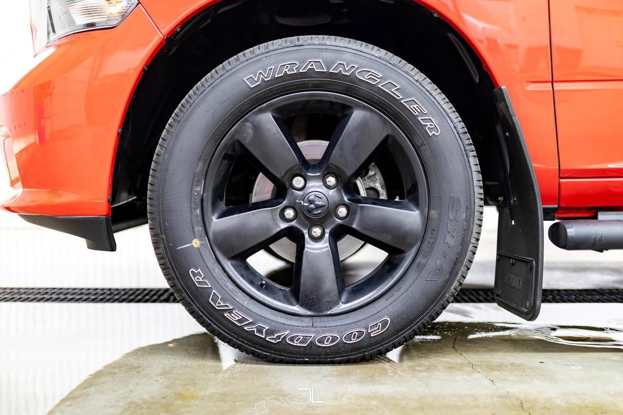 2021 Ram 1500 Classic 4x4 Crew Cab Express BCam Red Deer AB