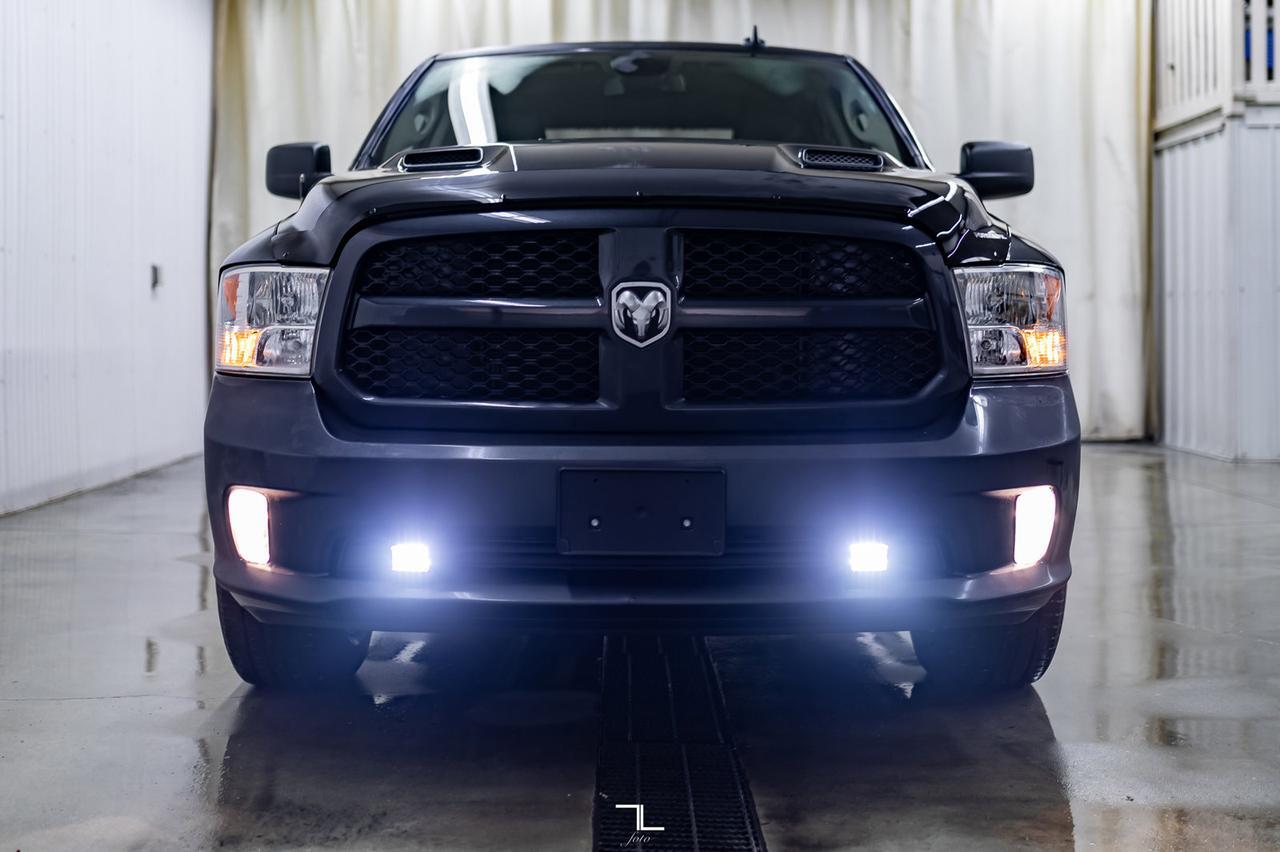 2021 Ram 1500 Classic 4x4 Crew Cab Express BCam Red Deer AB