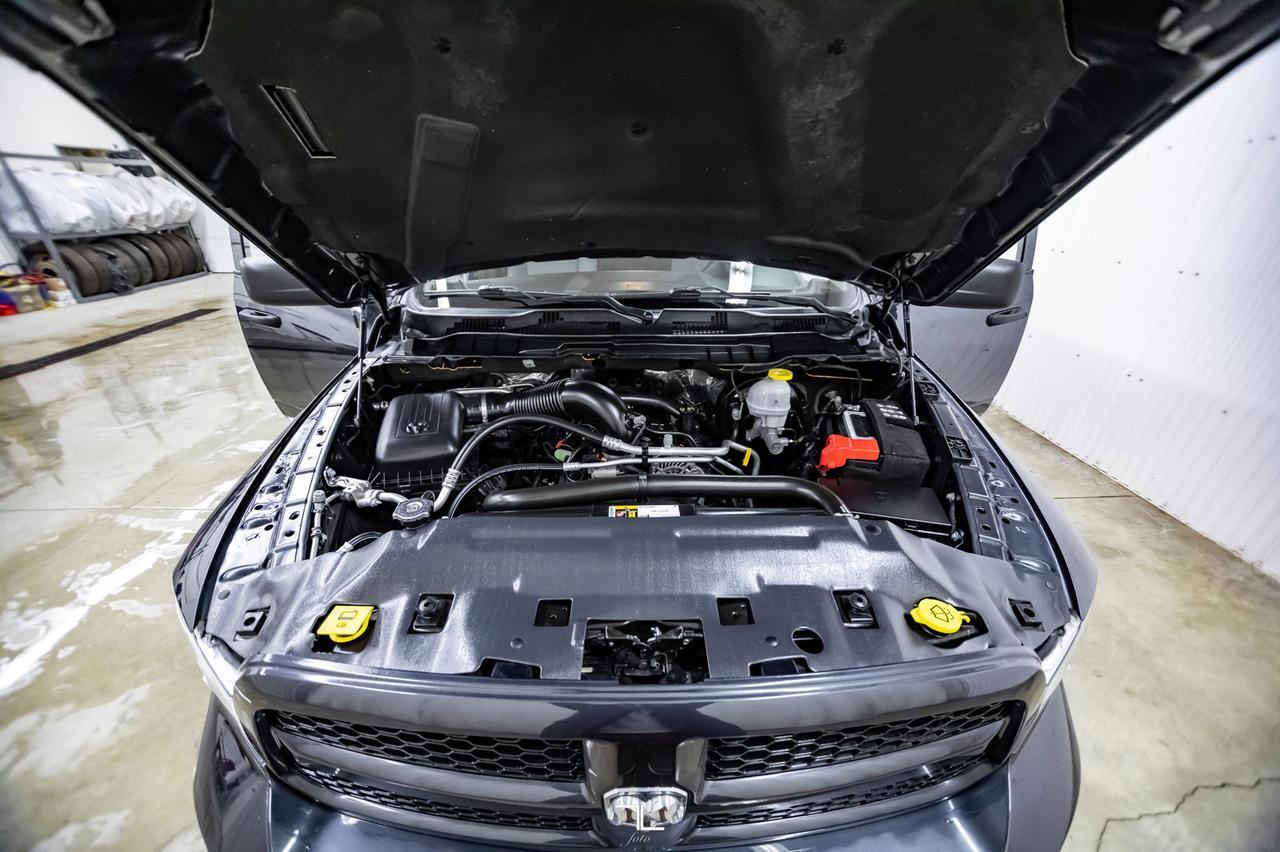 2021 Ram 1500 Classic 4x4 Crew Cab Express BCam Red Deer AB