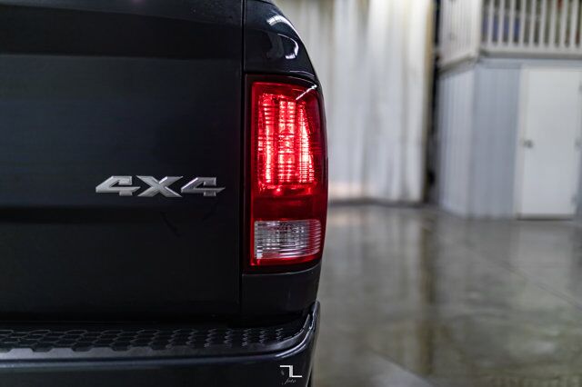 2021 Ram 1500 Classic 4x4 Crew Cab Express BCam Red Deer AB