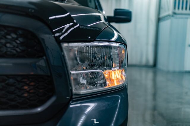 2021 Ram 1500 Classic 4x4 Crew Cab Express BCam Red Deer AB