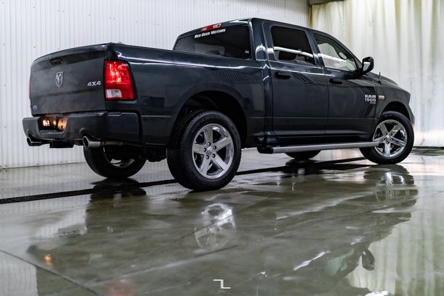 2021 Ram 1500 Classic 4x4 Crew Cab Express BCam Red Deer AB