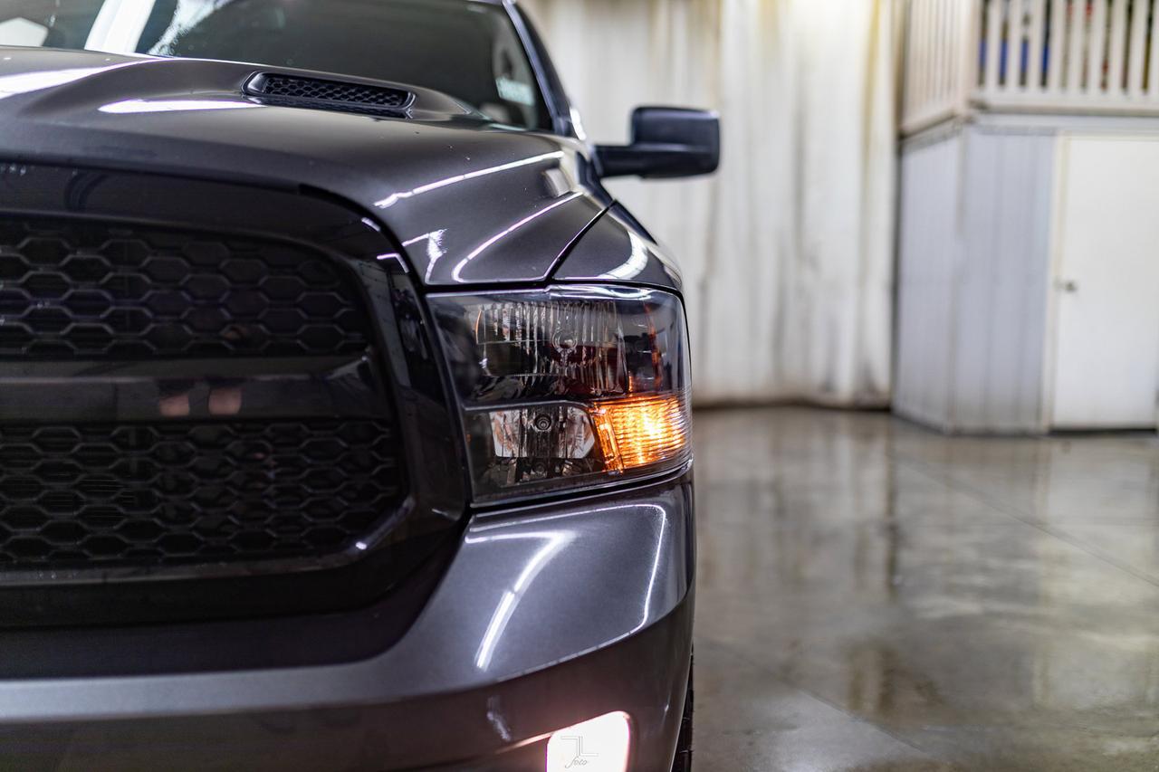 2021 Ram 1500 Classic 4x4 Crew Cab Express BCam Red Deer AB